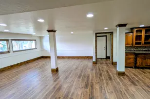 8 S Mountain Wood Ln, Sandy, UT 84092 - Photo 30