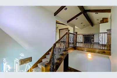 8 S Mountain Wood Ln, Sandy, UT 84092 - Photo 14