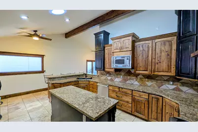8 S Mountain Wood Ln, Sandy, UT 84092 - Photo 22