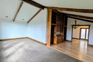 8 S Mountain Wood Ln, Sandy, UT 84092 - Photo 14