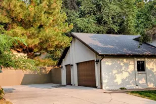 8 S Mountain Wood Ln, Sandy, UT 84092 - Photo 8