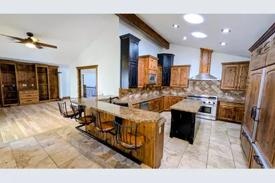 8 S Mountain Wood Ln, Sandy, UT 84092 - Photo 20