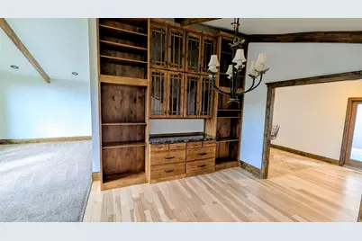 8 S Mountain Wood Ln, Sandy, UT 84092 - Photo 18