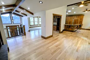 8 S Mountain Wood Ln, Sandy, UT 84092 - Photo 18
