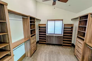 8 S Mountain Wood Ln, Sandy, UT 84092 - Photo 26