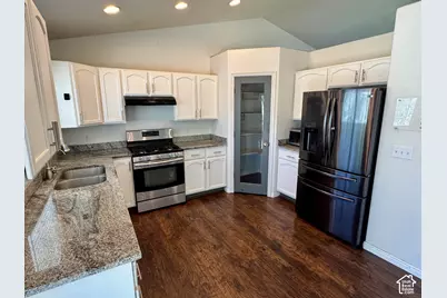 5459 Geneva Way, Stansbury Park, UT 84074 - Photo 6