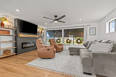 4766 S 200 W, Washington Terrace, UT 84405 - Photo 12