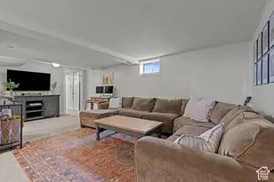 4766 S 200 W, Washington Terrace, UT 84405 - Photo 26