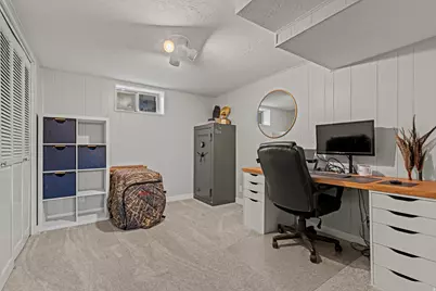 4766 S 200 W, Washington Terrace, UT 84405 - Photo 24