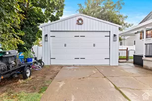 4766 S 200 W, Washington Terrace, UT 84405 - Photo 4