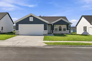 724 W 500 N, Smithfield, UT 84335 - Photo 2