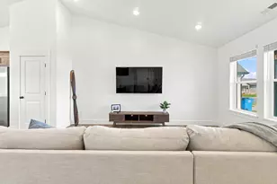 724 W 500 N, Smithfield, UT 84335 - Photo 10