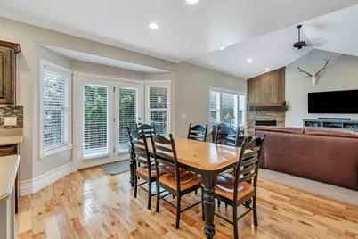 1092 N Coyote Run, Saratoga Springs, UT 84045 - Photo 10