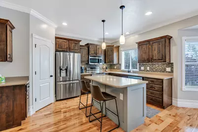 1092 N Coyote Run, Saratoga Springs, UT 84045 - Photo 12