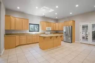 201 N Shadow Point Dr, Saint George, UT 84770 - Photo 28