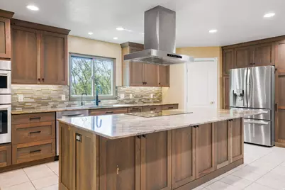 201 N Shadow Point Dr, Saint George, UT 84770 - Photo 12