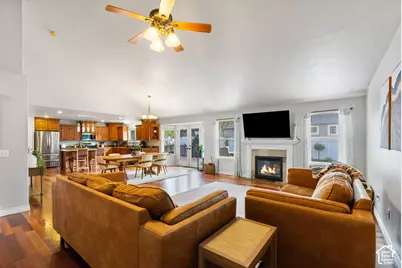 495 Country Club Dr, Stansbury Park, UT 84074 - Photo 10