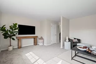 668 E Williamsburg Circle, Sandy, UT 84070 - Photo 8