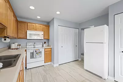 668 E Williamsburg Cir, Sandy, UT 84070 - Photo 14