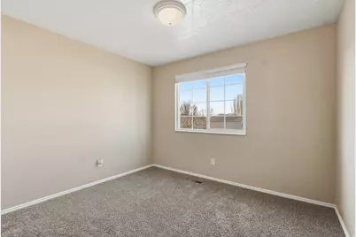 1932 N 810 W, Clinton, UT 84015 - Photo 18