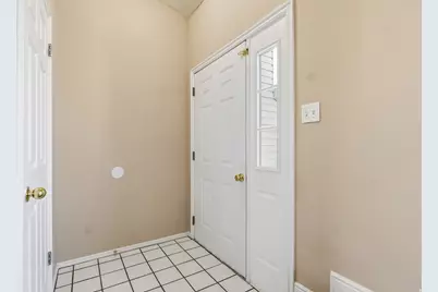 1932 N 810 W, Clinton, UT 84015 - Photo 2