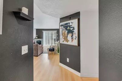 74 E Resaca Dr S #B7, Sandy, UT 84070 - Photo 4