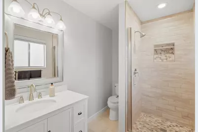 618 E 315 S, Layton, UT 84041 - Photo 12