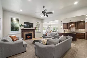 873 N 2550 W, Layton, UT 84041 - Photo 4