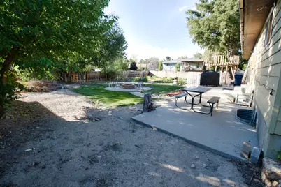 9080 S 570 E, Sandy, UT 84070 - Photo 30