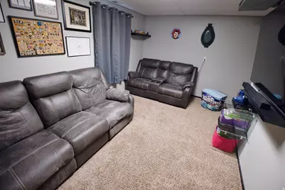 9080 S 570 E, Sandy, UT 84070 - Photo 20