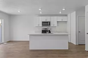2271 W Wolverine Way, Washington, UT 84780 - Photo 6