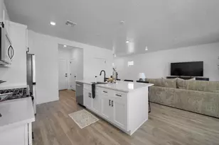 1716 S Viewcrest Dr, Washington, UT 84780 - Photo 28