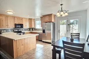 567 N 2425 W, Vernal, UT 84078 - Photo 4