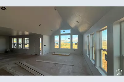 356 W Hawk Cir, Garden City, UT 84028 - Photo 8