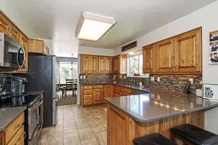 10146 S 2415 E, Sandy, UT 84092 - Photo 14