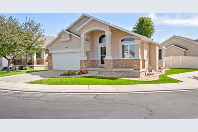 446 E Green Haven Dr S, Midvale, UT 84047 - Photo 2