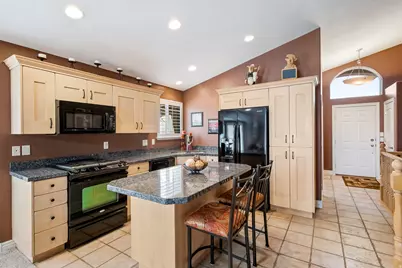 446 E Green Haven Dr S, Midvale, UT 84047 - Photo 8