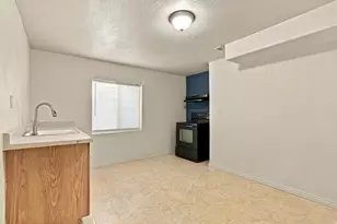 8019 S Madison Nan Dr, West Jordan, UT 84081 - Photo 26
