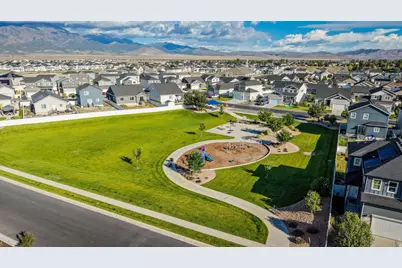 1357 E Reichert St, Eagle Mountain, UT 84005 - Photo 36