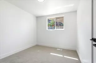 184 E Broadway St S, Tooele, UT 84074 - Photo 18