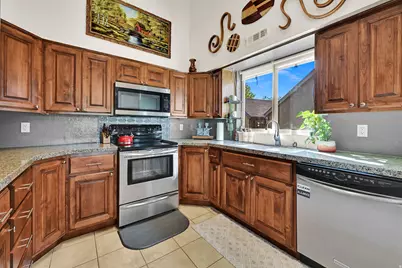 24 N White Barn Dr W, Pleasant View, UT 84414 - Photo 16