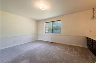 879 E Daisy St, Sandy, UT 84094 - Photo 16