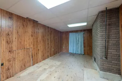 879 E Daisy St, Sandy, UT 84094 - Photo 14