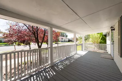 879 E Daisy St, Sandy, UT 84094 - Photo 4