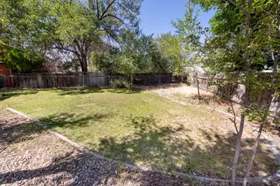 879 E Daisy St, Sandy, UT 84094 - Photo 26