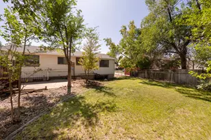 879 E Daisy St, Sandy, UT 84094 - Photo 30