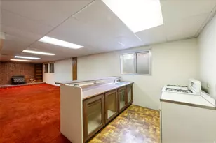 879 E Daisy St, Sandy, UT 84094 - Photo 22
