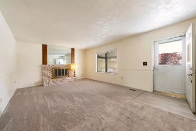 879 E Daisy St, Sandy, UT 84094 - Photo 6