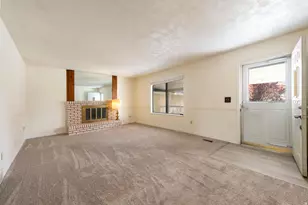 879 E Daisy St, Sandy, UT 84094 - Photo 6
