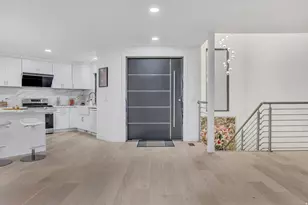 3860 S Highland Ct E, Bountiful, UT 84010 - Photo 8